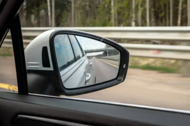 سعر بوغاتي لا فواتور نوار: تكلفة السيارة الفائقة النهائية مع سعر بوغاتي لا فواتور نوار