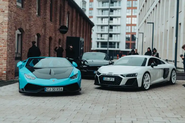 BMW معرض الشارقة: دليل شامل عن عشاق السيارات الفاخرة