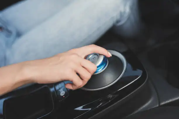 F1rst Motors دبي: استكشف السيارات الفاخرة والخدمات