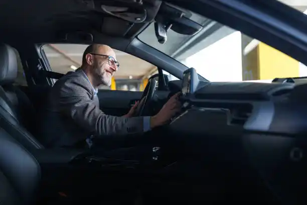 ميتسوبيشي الإمارات:دليل شامل لعشاق السيارات في 2025