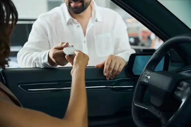 استهلاك وقود تويوتا برادو V4 2025: وفر أكثر عند التزود بالوقود