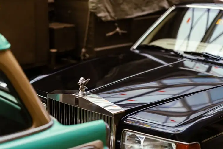 أسعار البنزين في أبوظبي:دليل شامل للمستهلك