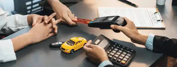 دليل JAC J7 2023: المميزات والرؤى للمشترين
