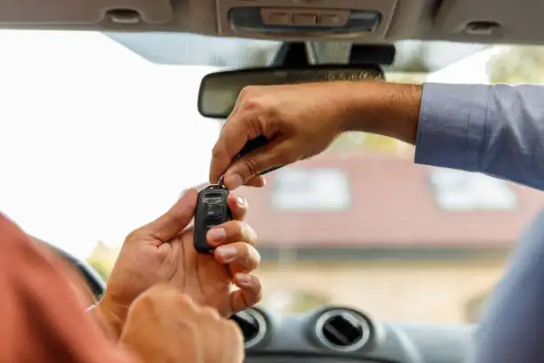 زجويلز الإمارات: دليلك الشامل لشراء السيارات