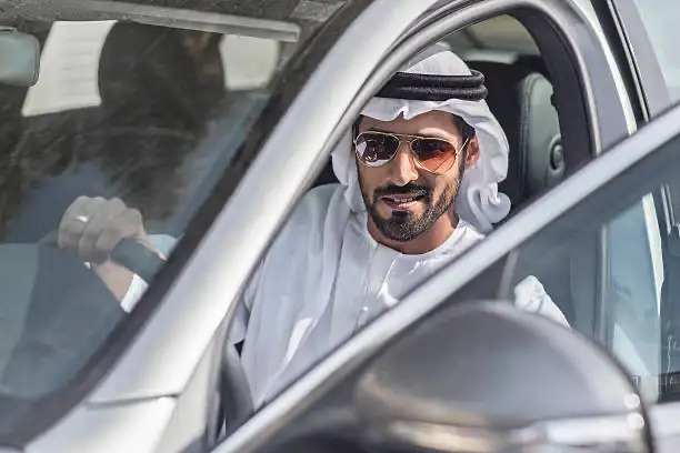 رسوم مواقف سيارات مطار الشارقة: كل ما تحتاج معرفته