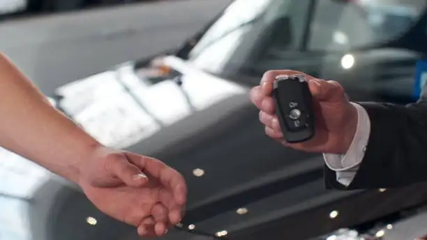 دليل شراء Volvo ES90 مستعملة في الإمارات العربية المتحدة