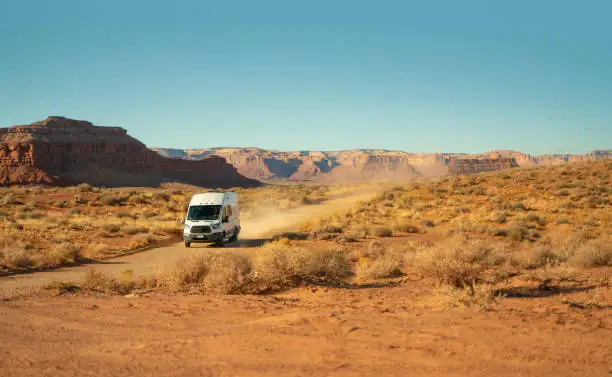 RAV4 EXR مقابل VXR 2025:دليل المقارنة الشامل لاختيار الأنسب