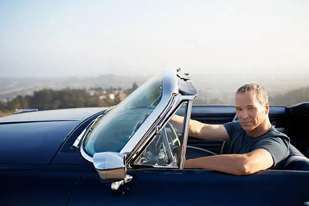 ميتسوبيشي كانتر:الثقيلة بيك اب &amp; حافلة صغيرة الحل