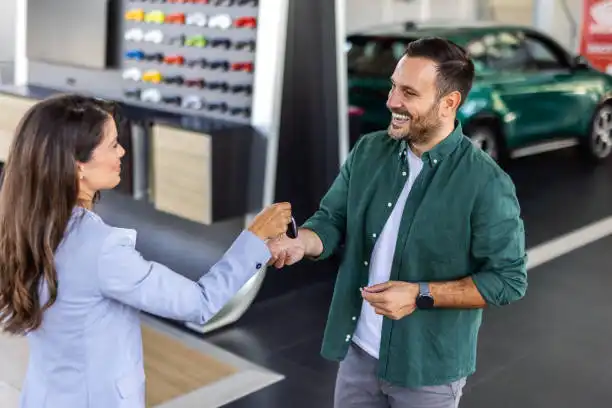 هل تحافظ سيارات إنفينيتي على قيمتها؟ دليل شامل للمشتري الذكي في 2025