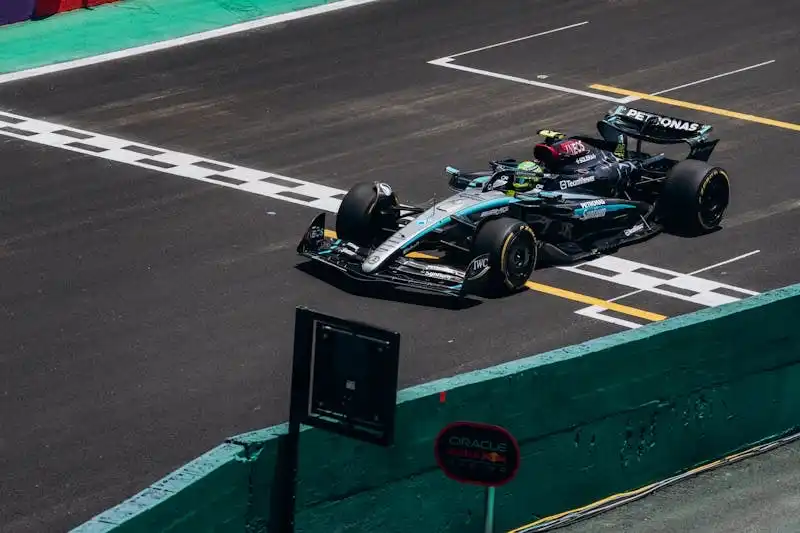 ميني كوبر الأخضر 2025: الأناقة والاستدامة والمتعة