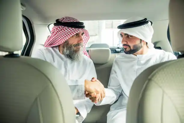 رويال انفيلد الكلاسيكية 350 السعر: ماذا تتوقع عند شراء