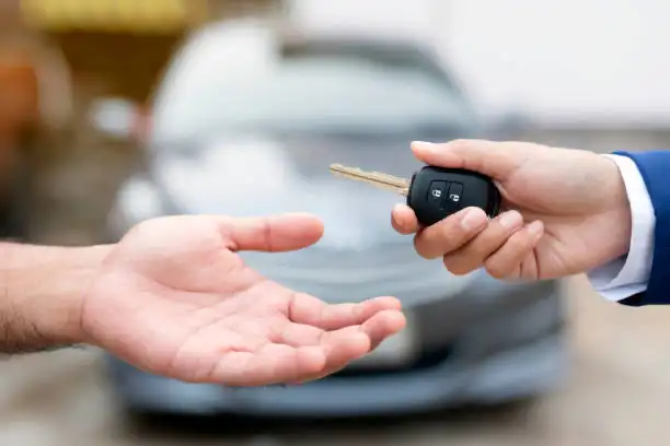 أفضل ماركات السيارات في دبي: دليل شامل لعشاق السيارات