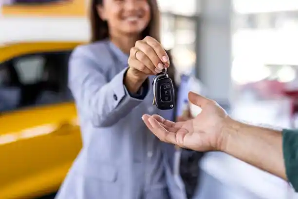 مرسيدس بنز CLA 250: كل ما تحتاج لمعرفته عن هذه السيارة الفاخرة